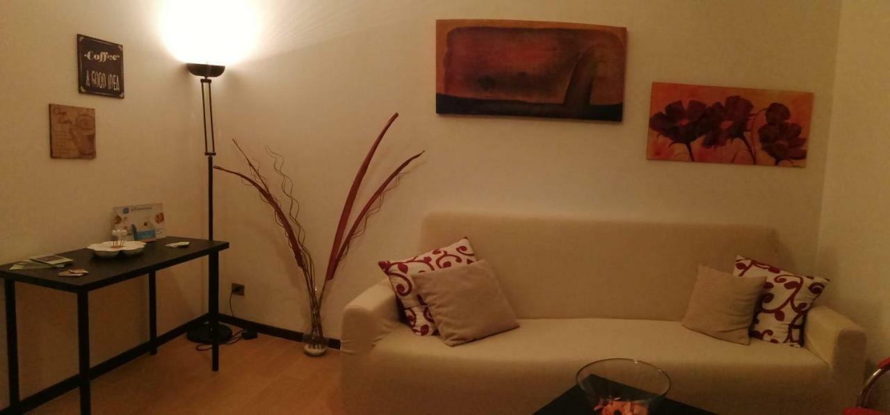 Apartamento L'Approdo del Re Caserta Exterior foto